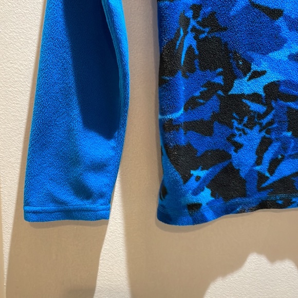 Warm thin fleece half zip top. - Picture 9 of 12